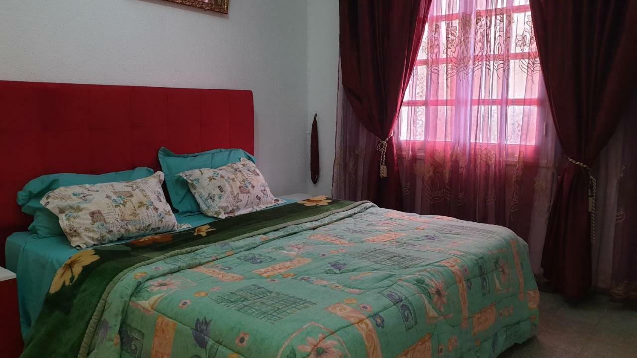 Vila Benzineb Immo Cite Khadra Tunis Exteriér fotografie